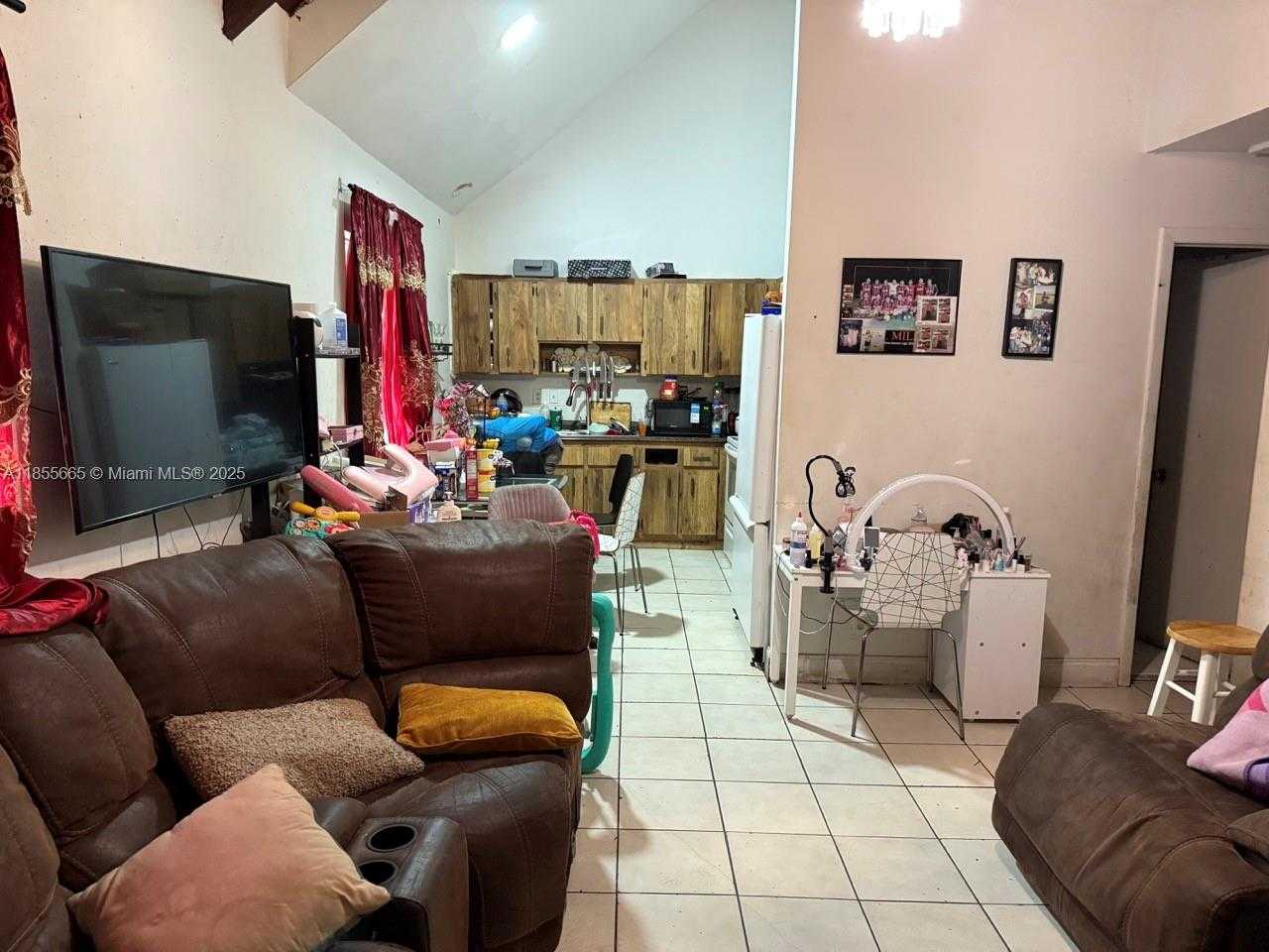 Small Image of 1801 GARDENIA RD, Fort Lauderdale Number 16