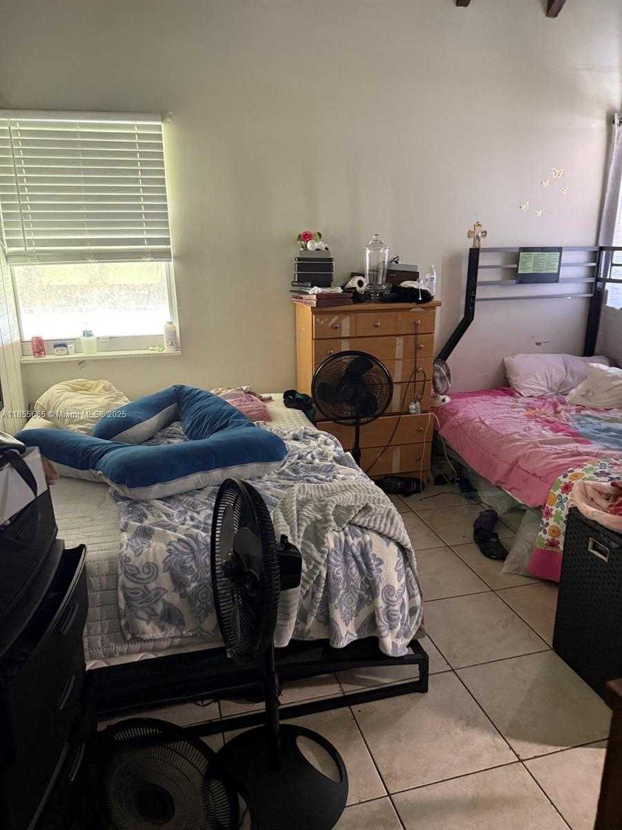 Small Image of 1801 GARDENIA RD, Fort Lauderdale Number 27