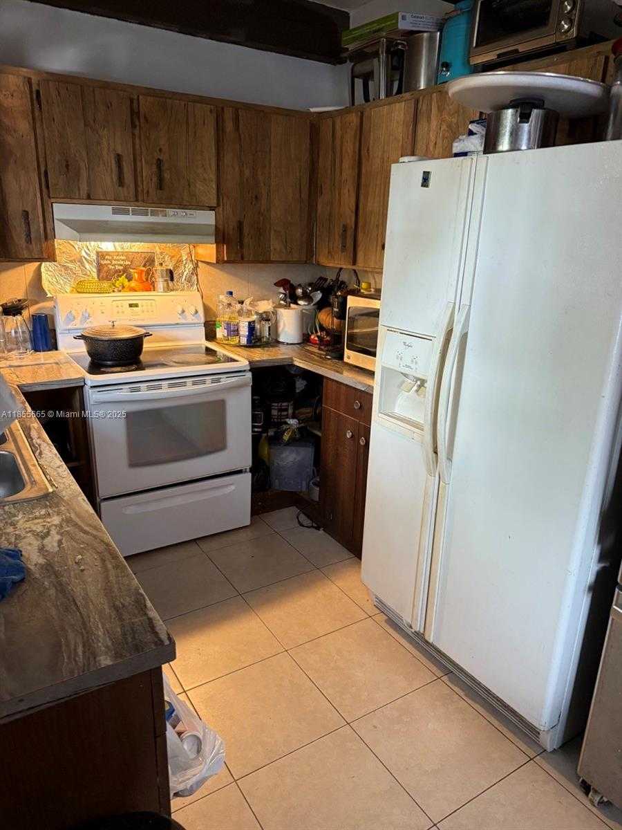 Small Image of 1801 GARDENIA RD, Fort Lauderdale Number 32