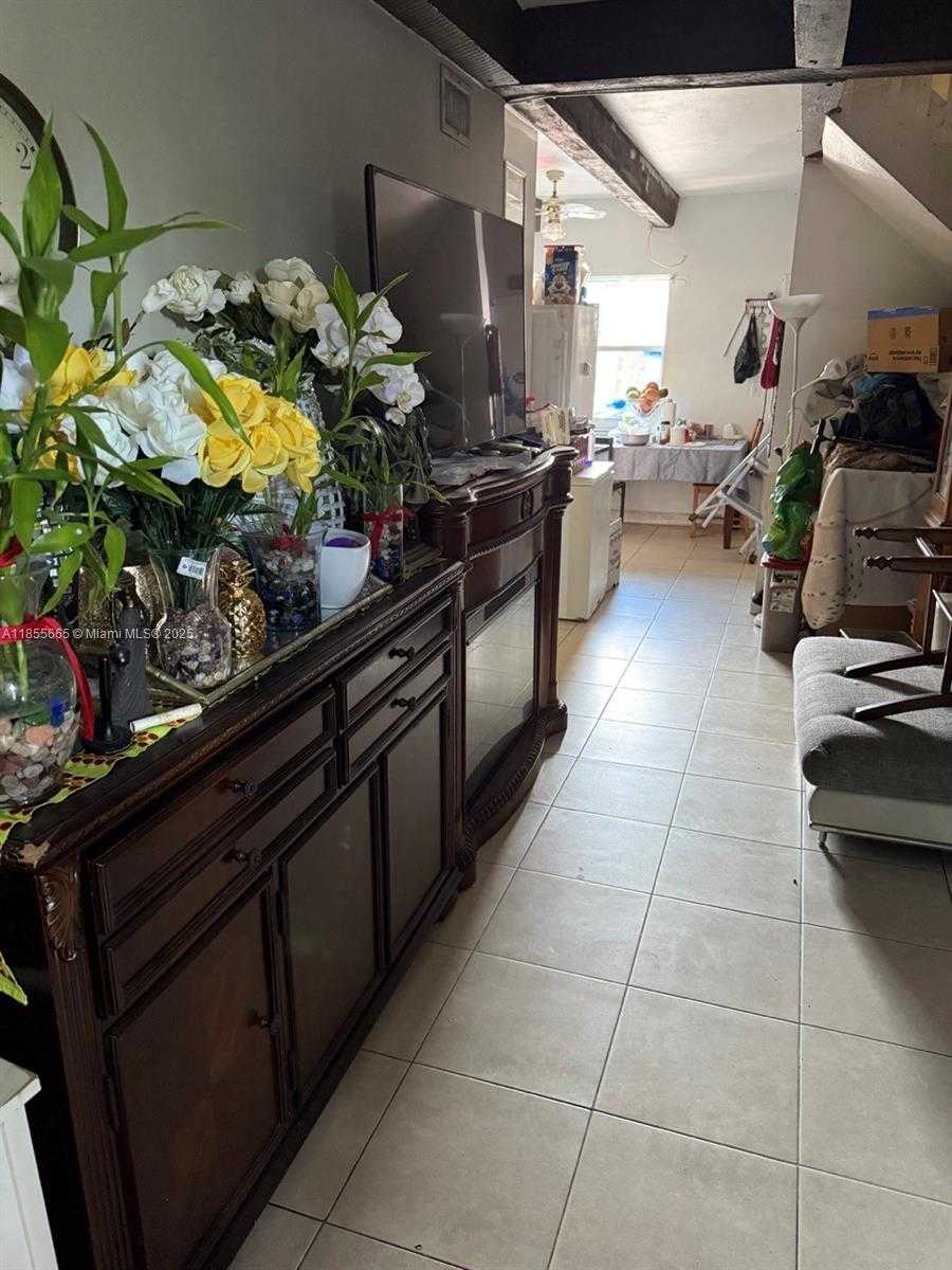 Small Image of 1801 GARDENIA RD, Fort Lauderdale Number 35