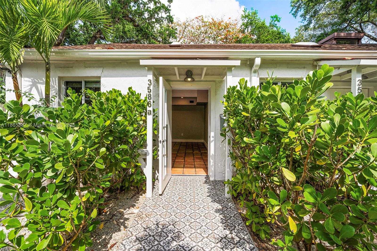 Small Image of 3586 MAIN HWY #3, Coconut Grove Number 4