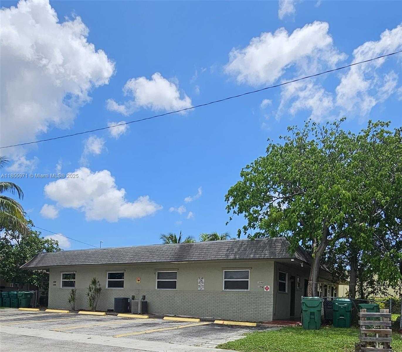 Small Image of 1840 NORTH WEST 52ND AVE #4, Lauderhill Number 2