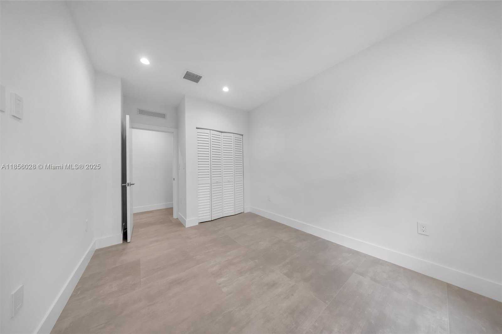 Small Image of 2151 NORTH WEST 1ST TER, Miami Number 18