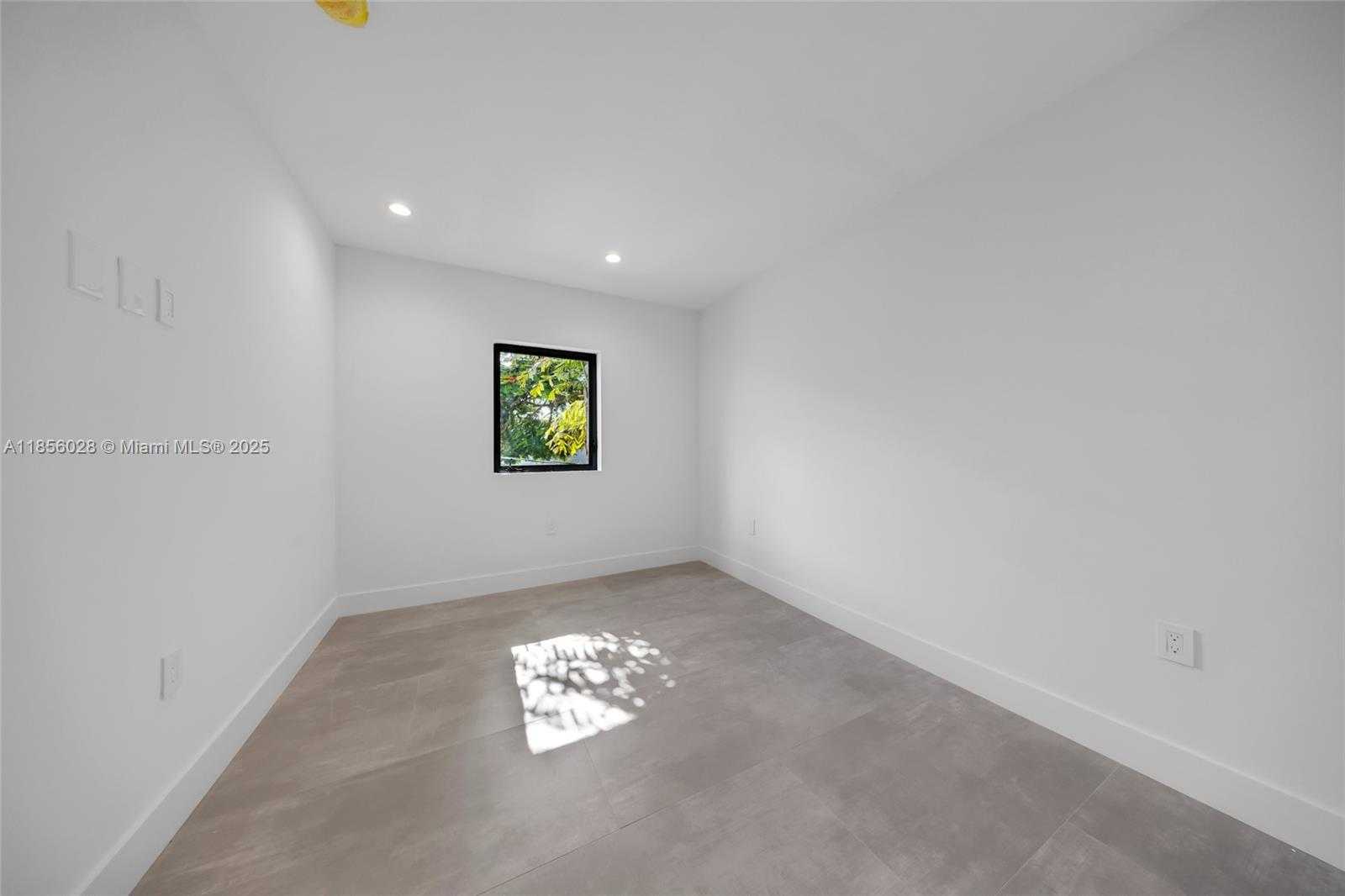 Small Image of 2151 NORTH WEST 1ST TER, Miami Number 32