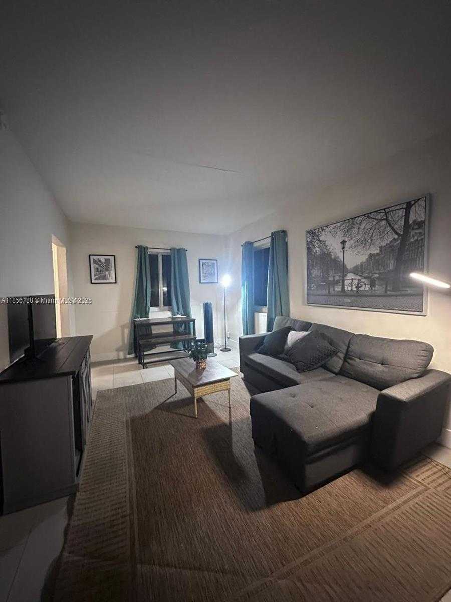 Small Image of 1625 FLETCHER ST, Hollywood Number 16