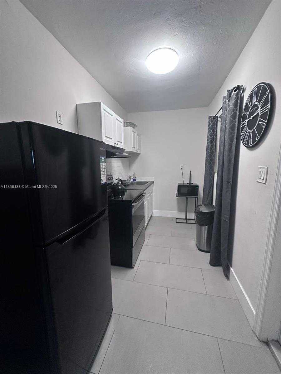 Small Image of 1625 FLETCHER ST, Hollywood Number 20