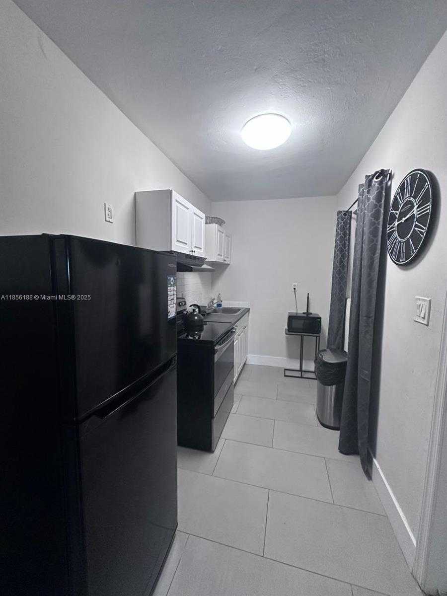 Small Image of 1625 FLETCHER ST, Hollywood Number 21