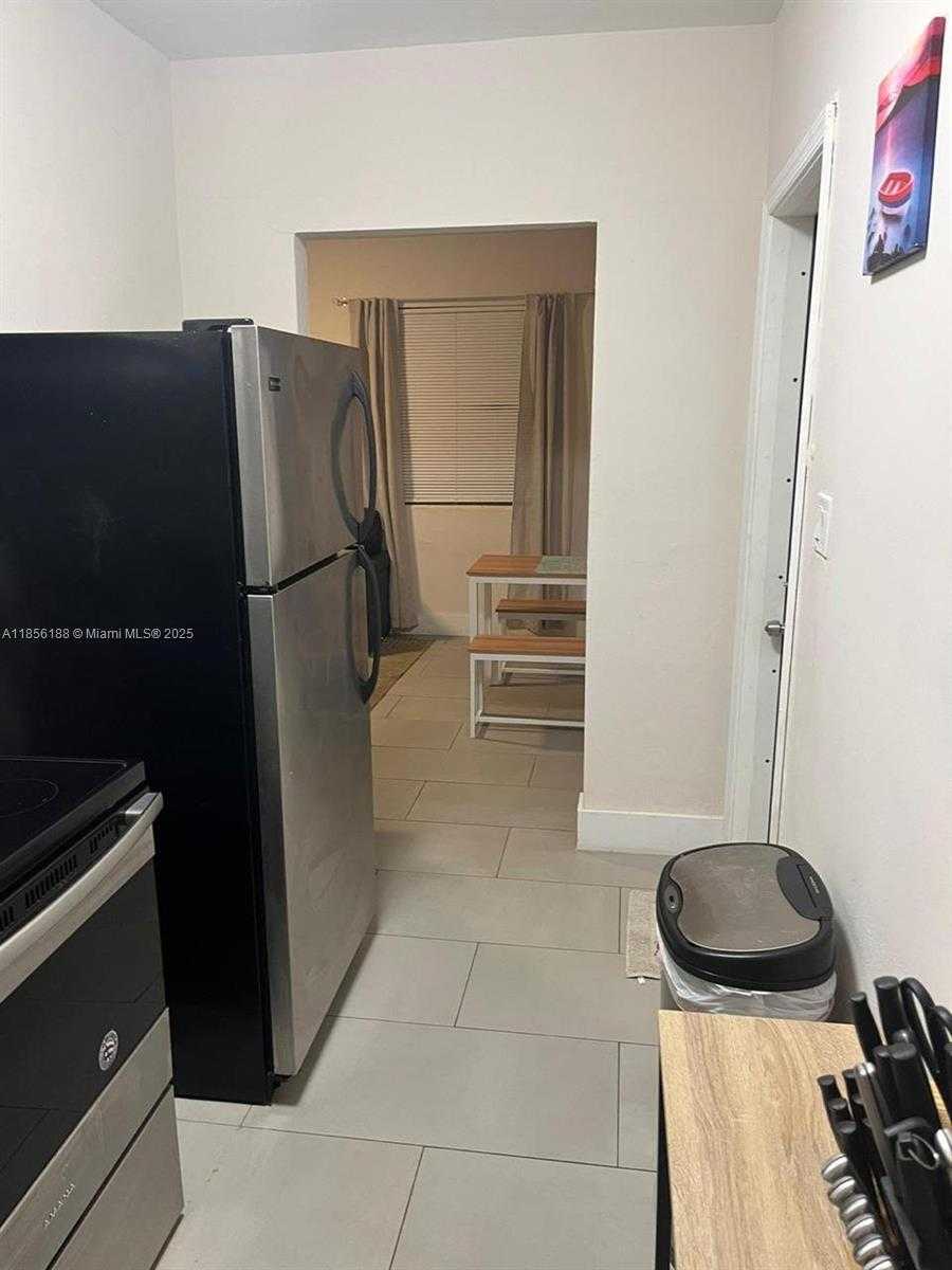 Small Image of 1625 FLETCHER ST, Hollywood Number 37
