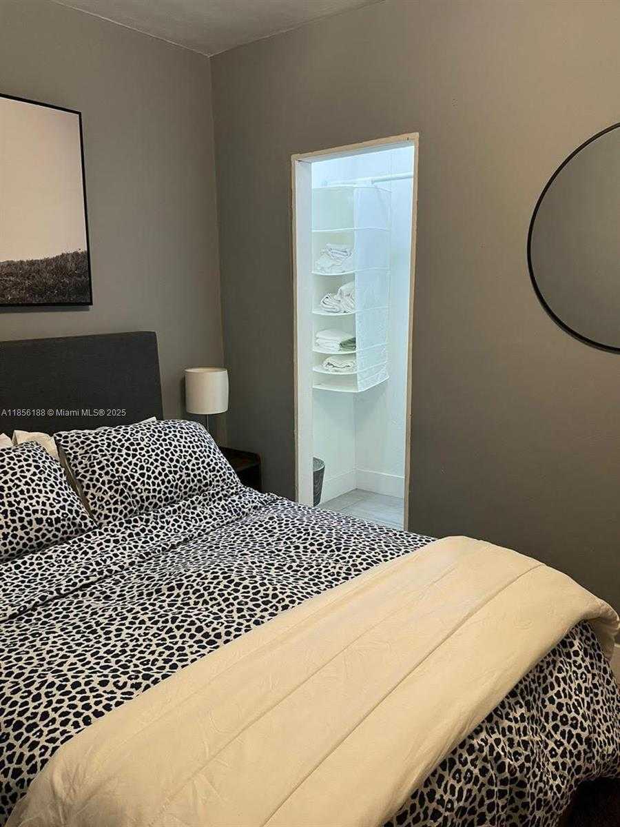 Small Image of 1625 FLETCHER ST, Hollywood Number 40