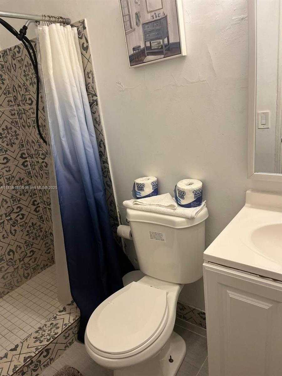 Small Image of 1625 FLETCHER ST, Hollywood Number 45