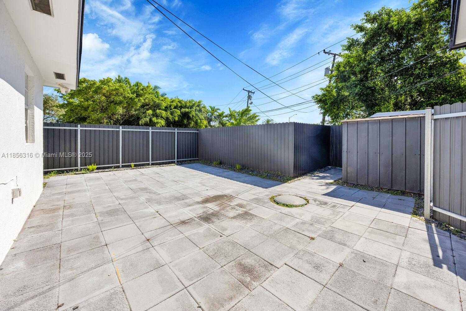 Small Image of 10504 SOUTH WEST 77TH CT, Pinecrest Number 35