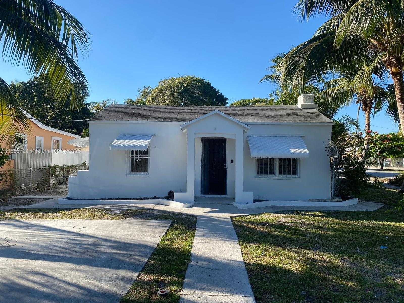 Small Image of 894 NORTH WEST 108TH ST, Miami Number 4