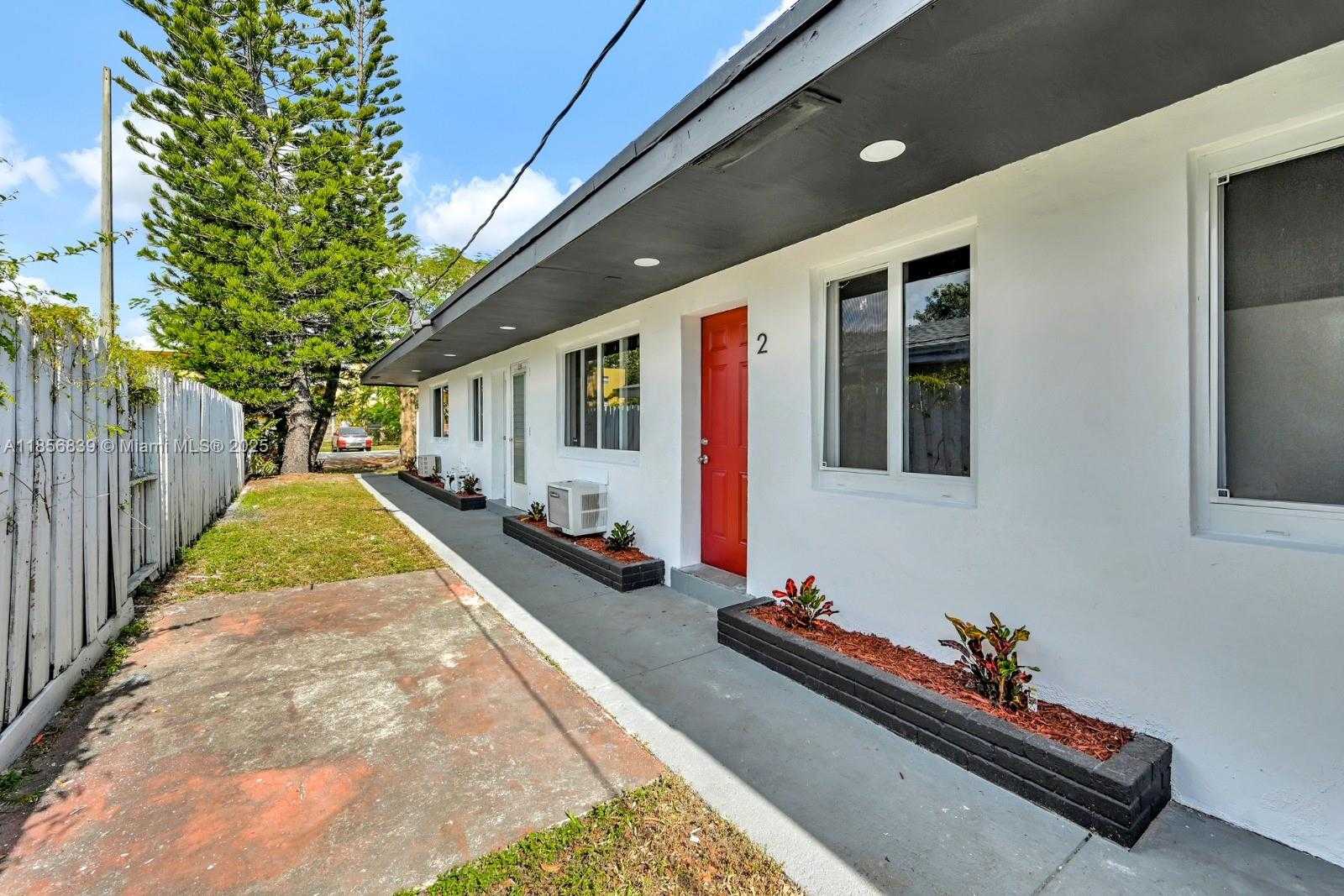 Small Image of 1958 NORTH EAST 172ND ST #4, North Miami Beach Number 4