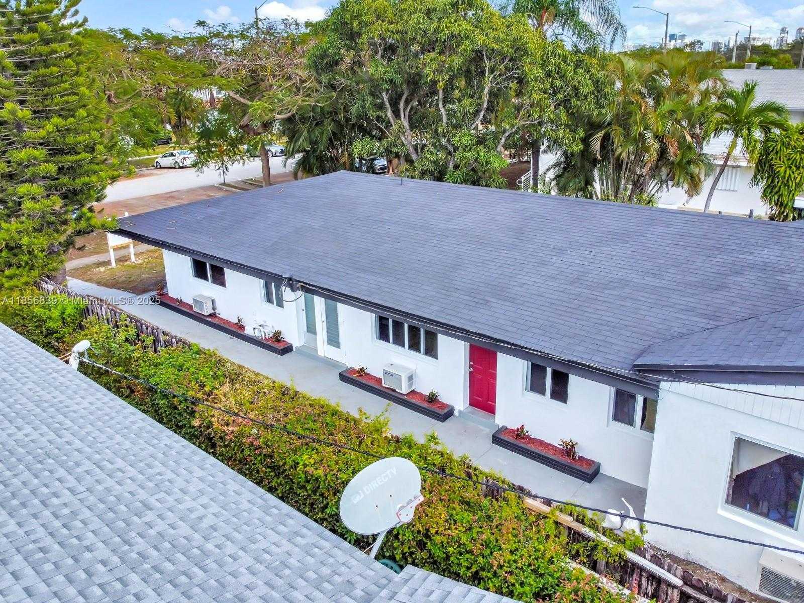 Small Image of 1958 NORTH EAST 172ND ST #4, North Miami Beach Number 9