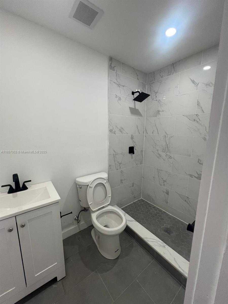 Small Image of 2970 SOUTH WEST 13TH ST, Miami Number 10