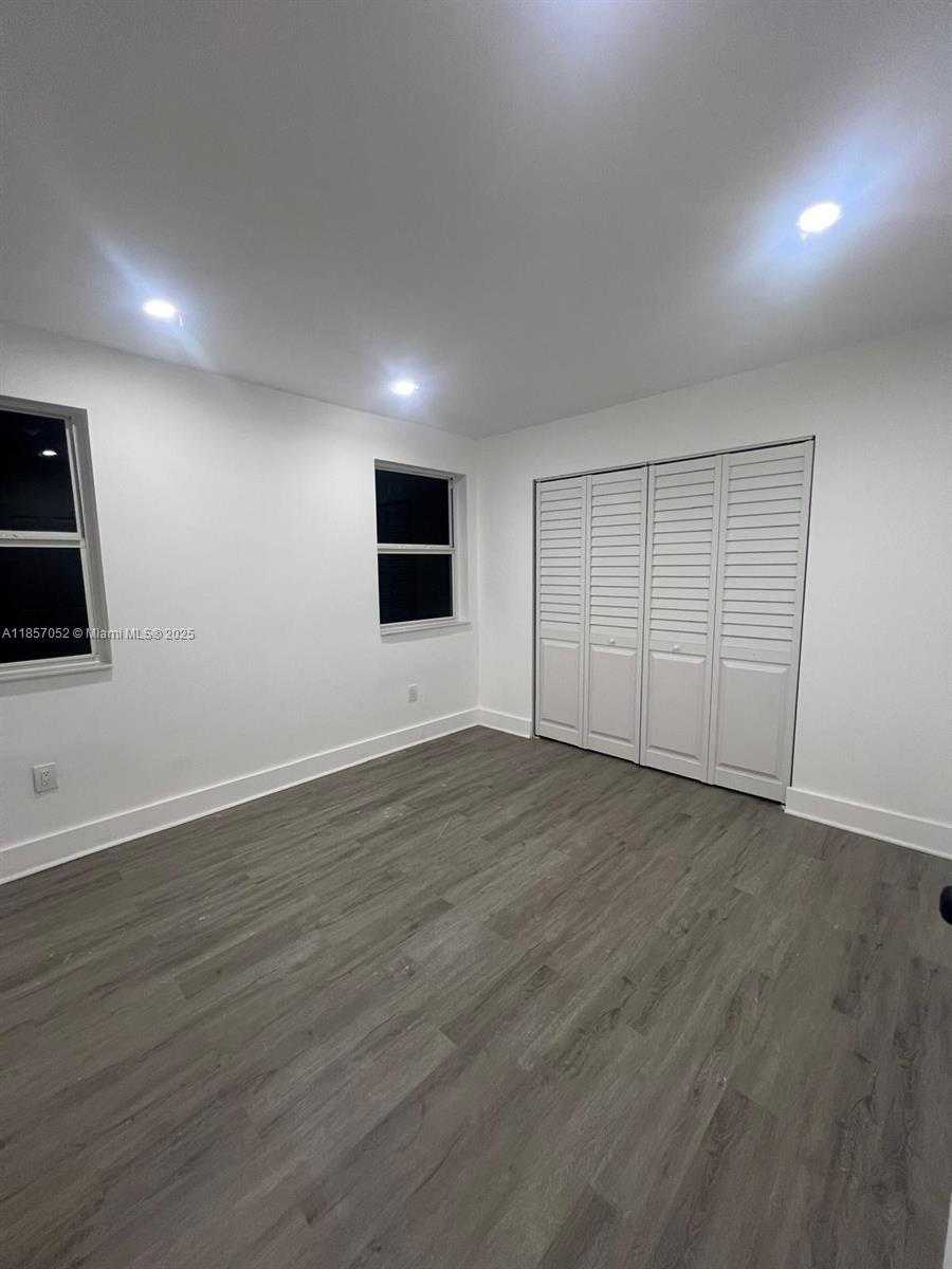 Small Image of 2970 SOUTH WEST 13TH ST, Miami Number 2