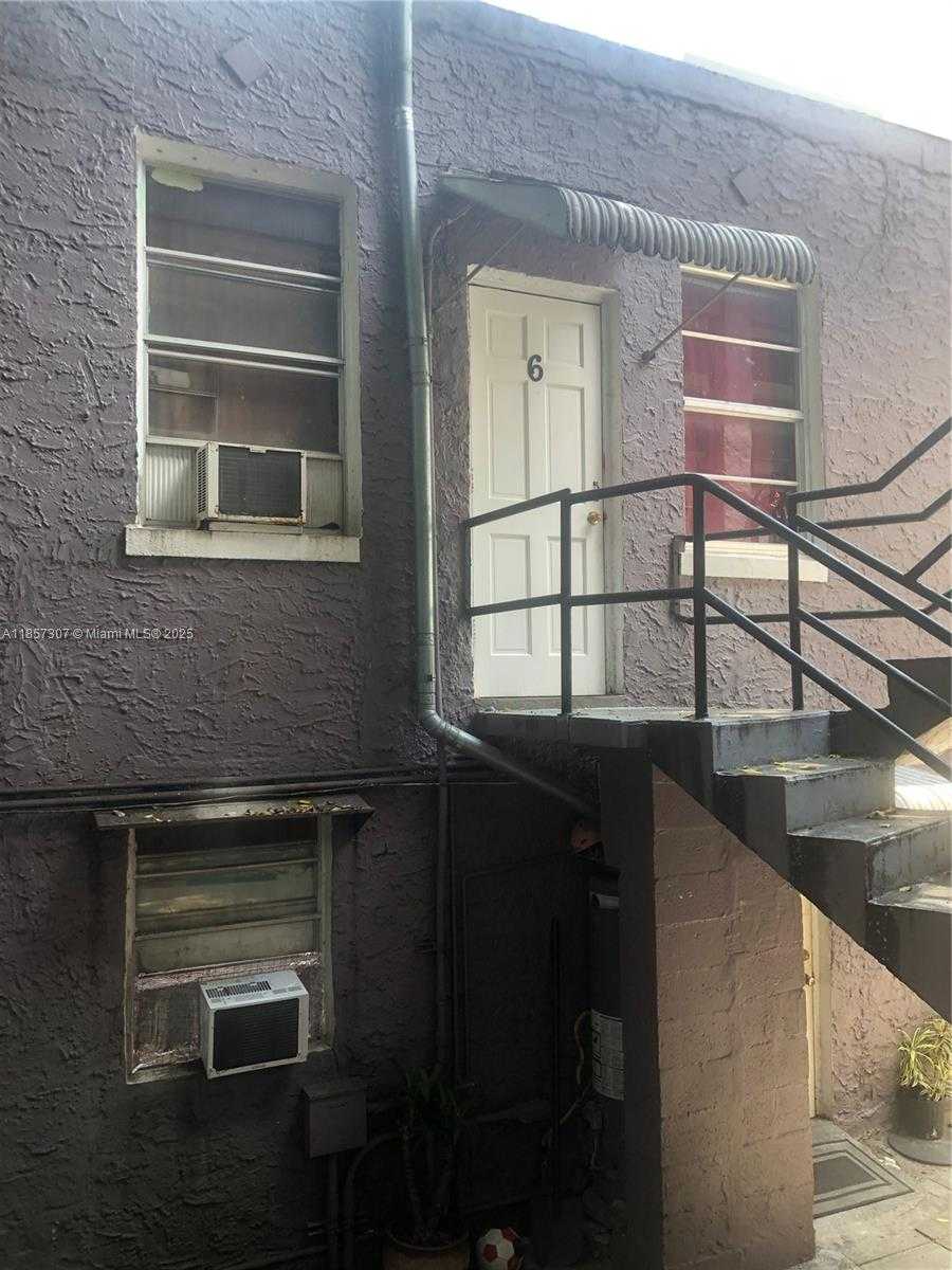 Small Image of 125 NORTH WEST 7TH AVE #6, Miami Number 5