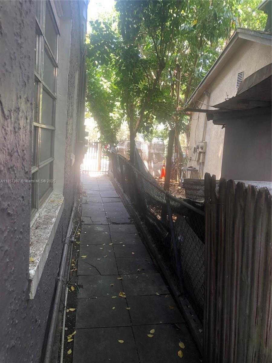Small Image of 125 NORTH WEST 7TH AVE #6, Miami Number 7