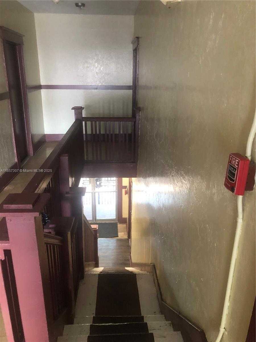 Small Image of 125 NORTH WEST 7TH AVE #6, Miami Number 9
