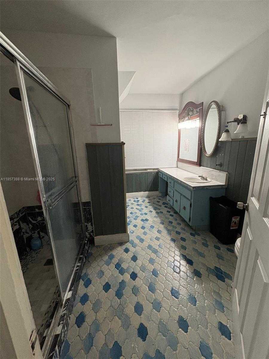Small Image of 2619 SOUTH WEST 5TH ST, Miami Number 11