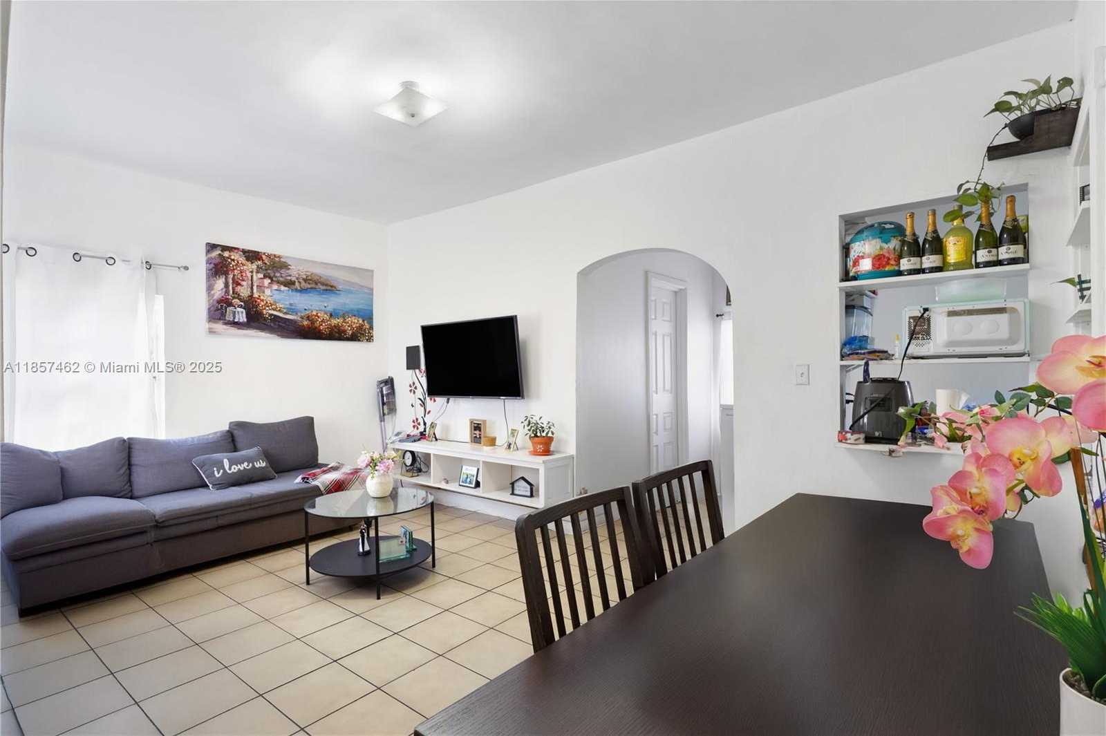 Small Image of 2367 SOUTH WEST 19TH ST, Miami Number 11