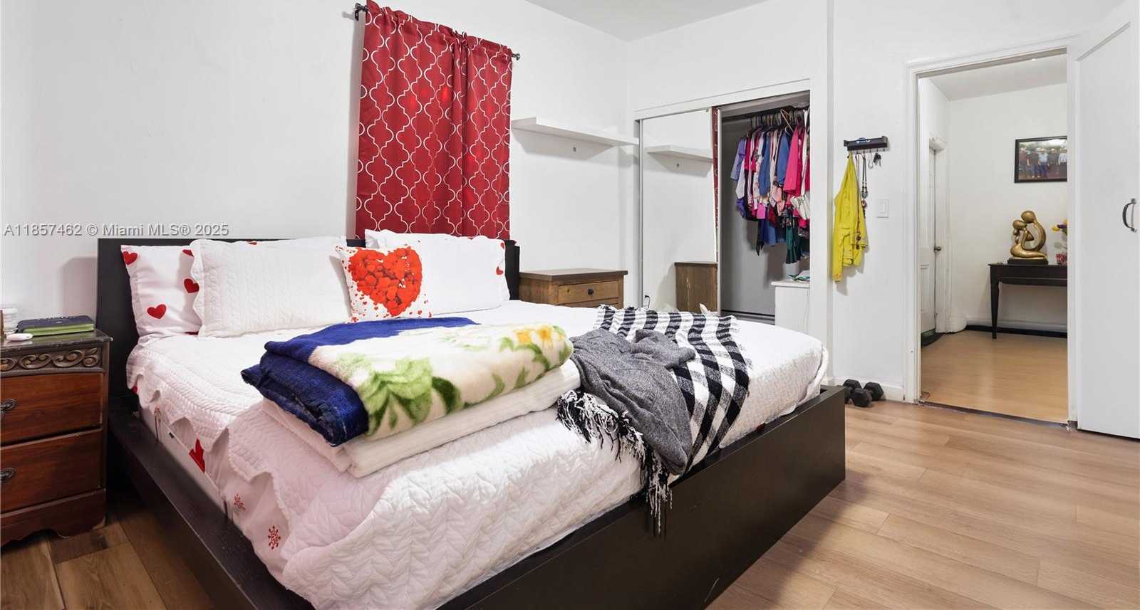 Small Image of 2367 SOUTH WEST 19TH ST, Miami Number 15