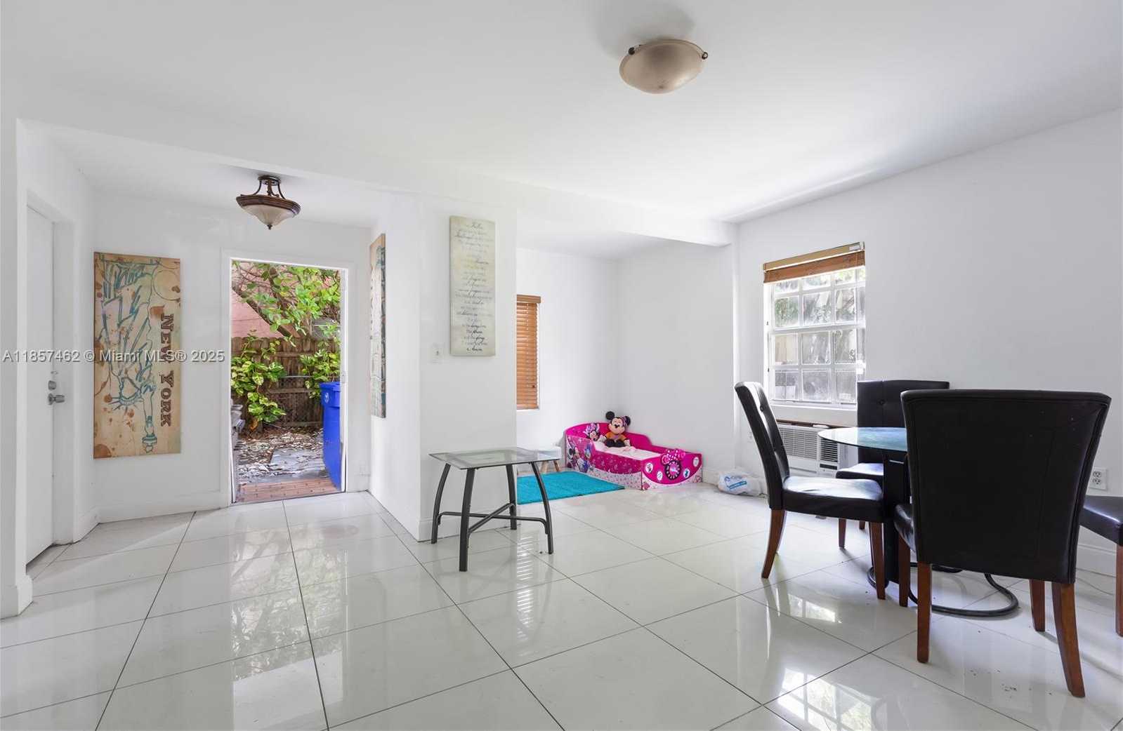 Small Image of 2367 SOUTH WEST 19TH ST, Miami Number 24