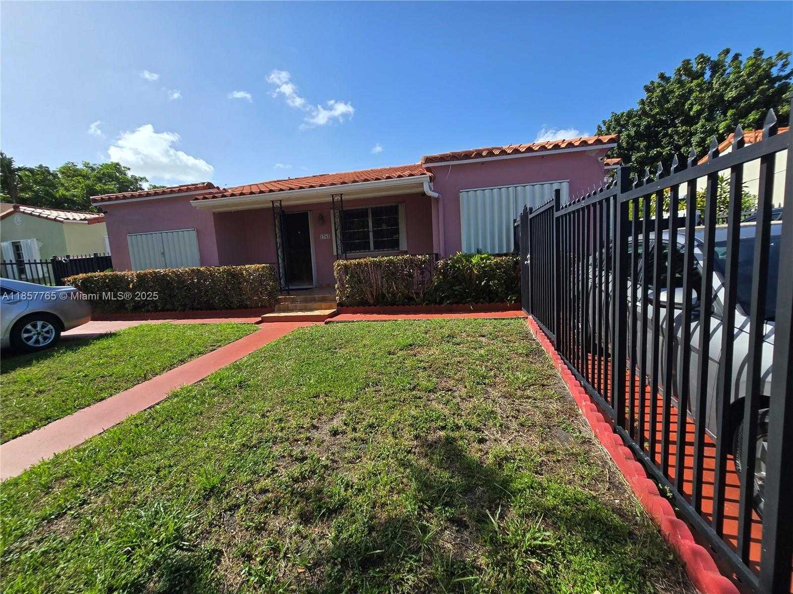 Small Image of 1765 SOUTH WEST 21ST ST, Miami Number 2