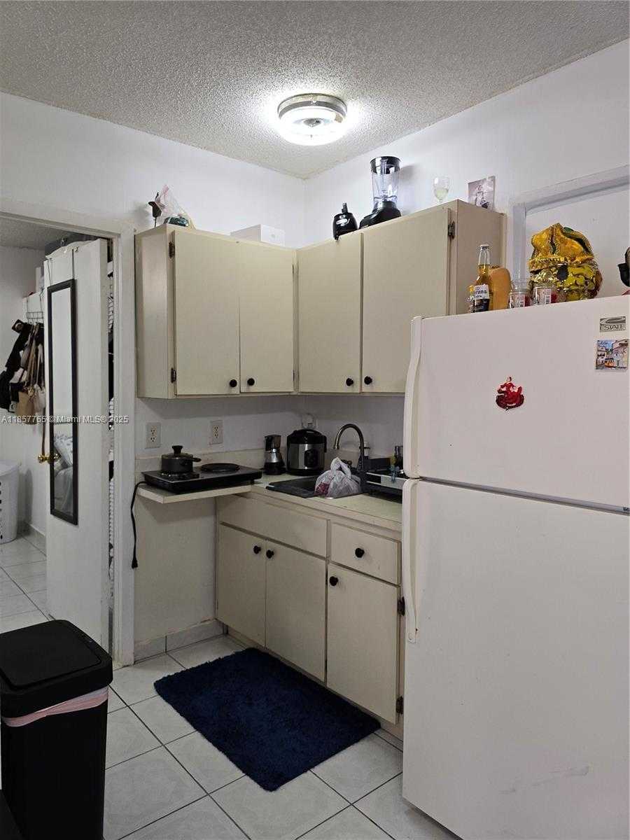 Small Image of 1765 SOUTH WEST 21ST ST, Miami Number 33