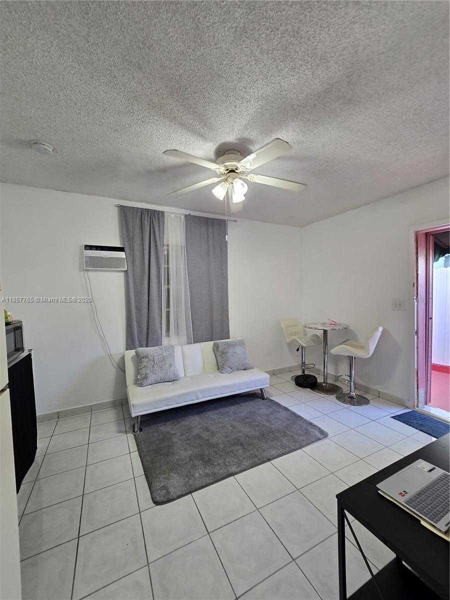 Small Image of 1765 SOUTH WEST 21ST ST, Miami Number 34