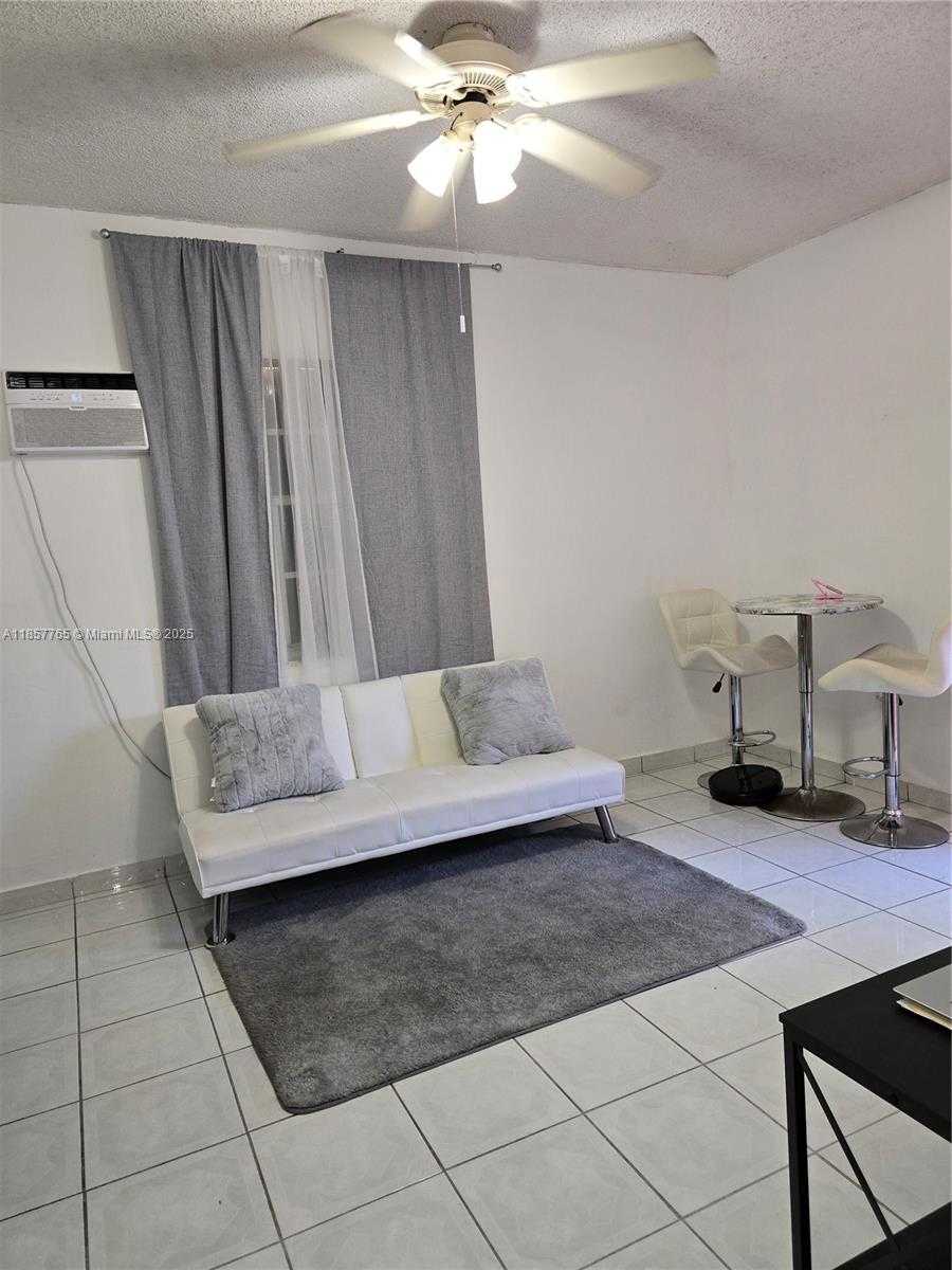 Small Image of 1765 SOUTH WEST 21ST ST, Miami Number 35