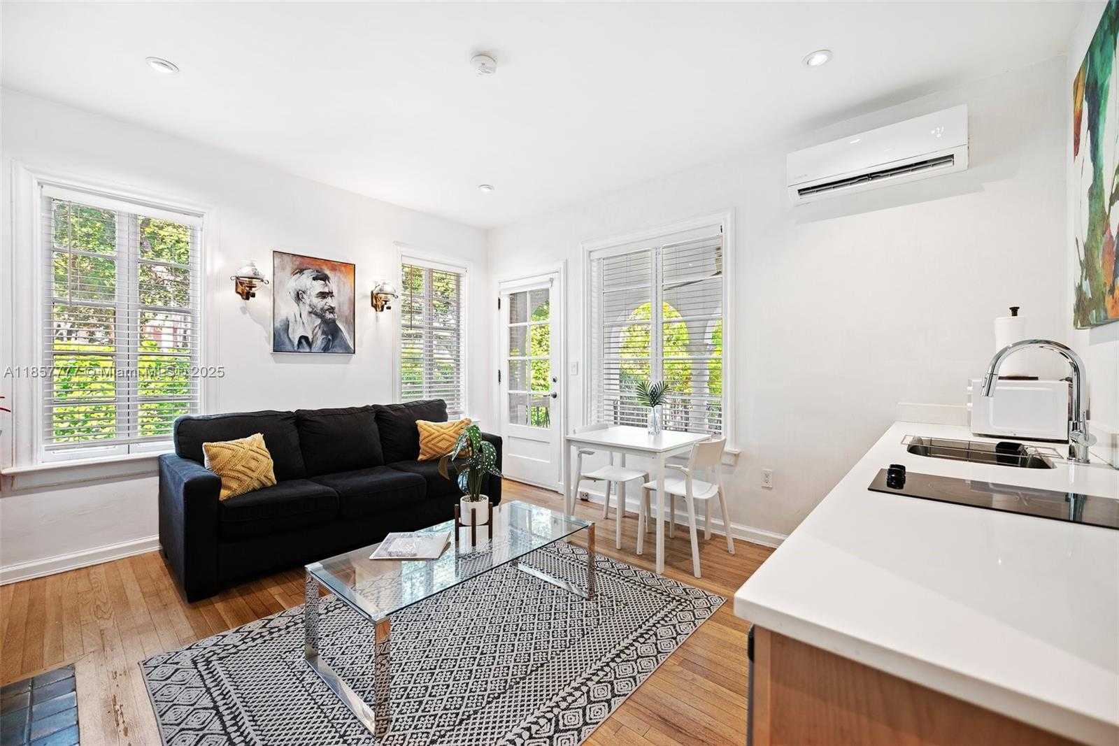 Small Image of 36 PHOENETIA AVE #6, Coral Gables Number 22