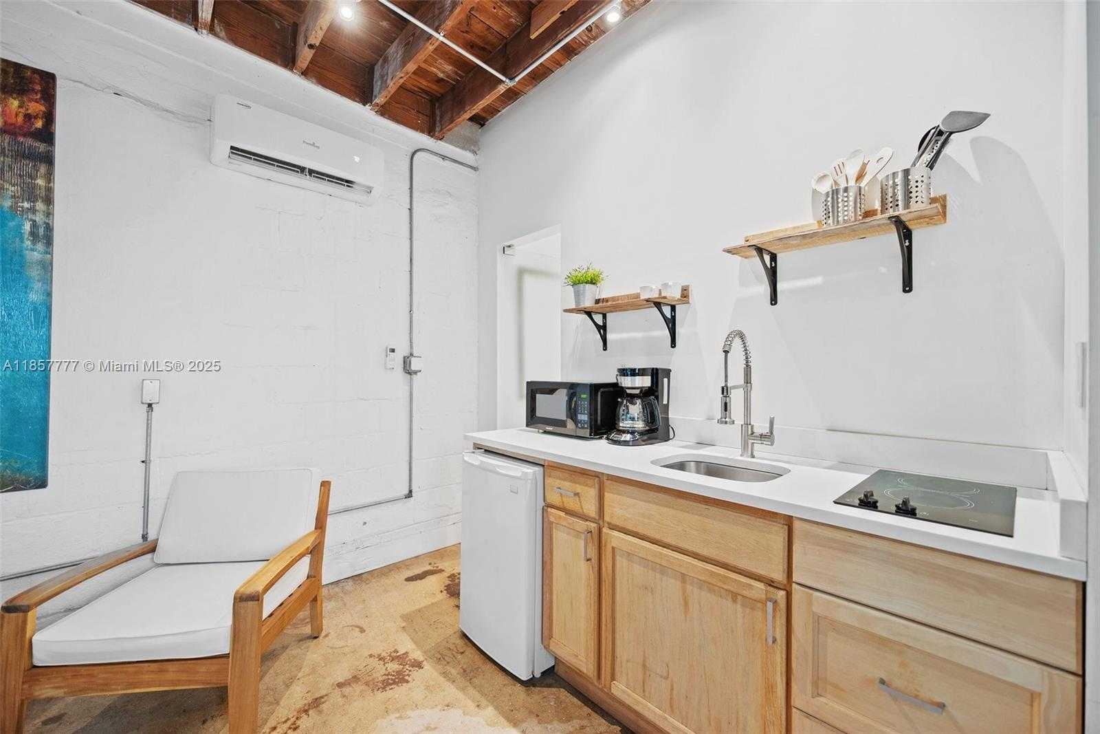 Small Image of 36 PHOENETIA AVE #6, Coral Gables Number 28