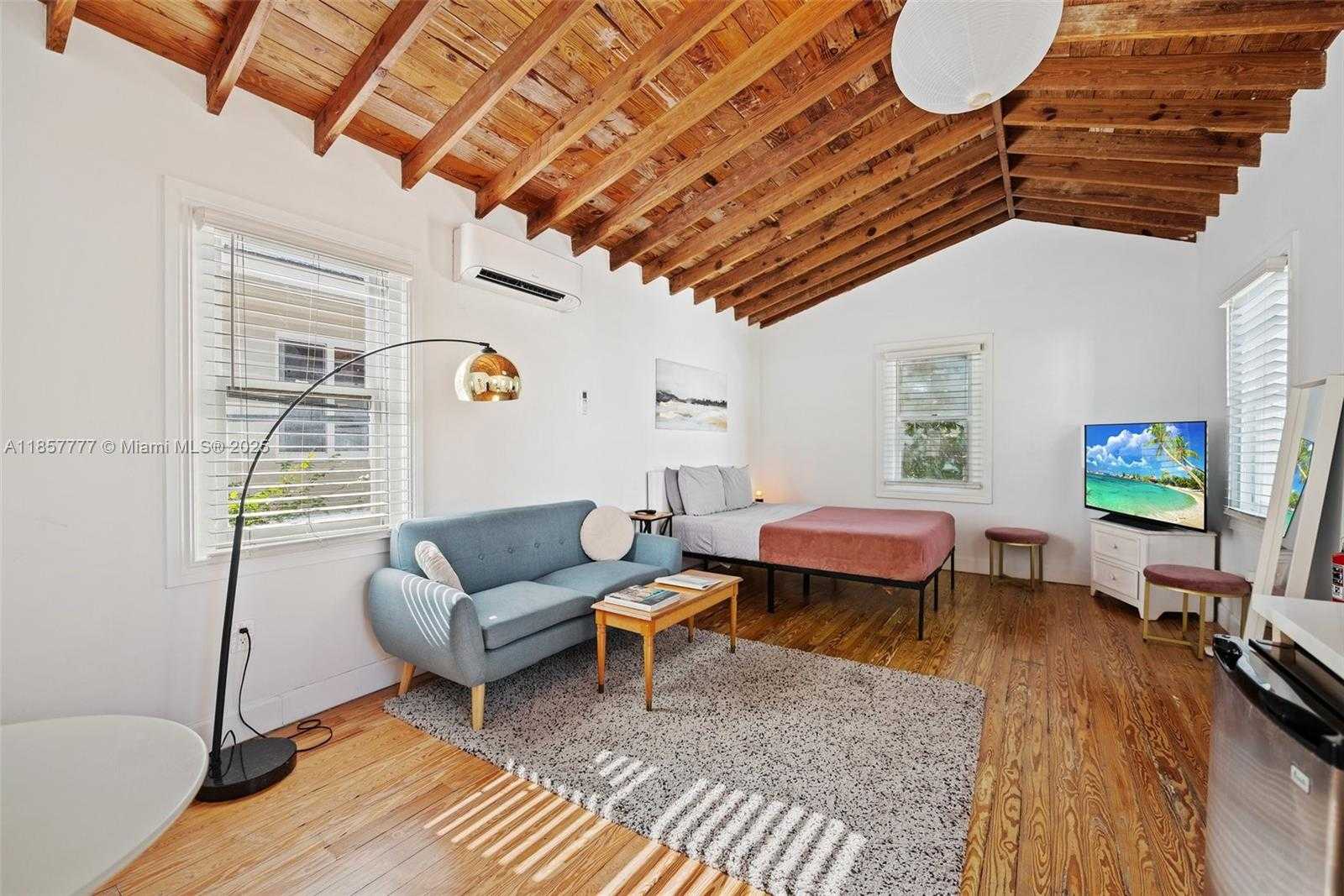 Small Image of 36 PHOENETIA AVE #6, Coral Gables Number 30