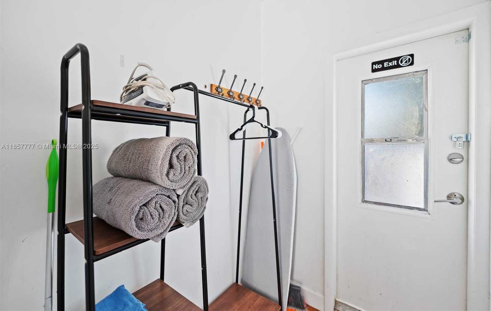 Small Image of 36 PHOENETIA AVE #6, Coral Gables Number 31