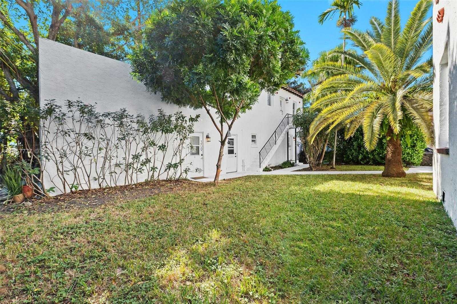 Small Image of 36 PHOENETIA AVE #6, Coral Gables Number 42