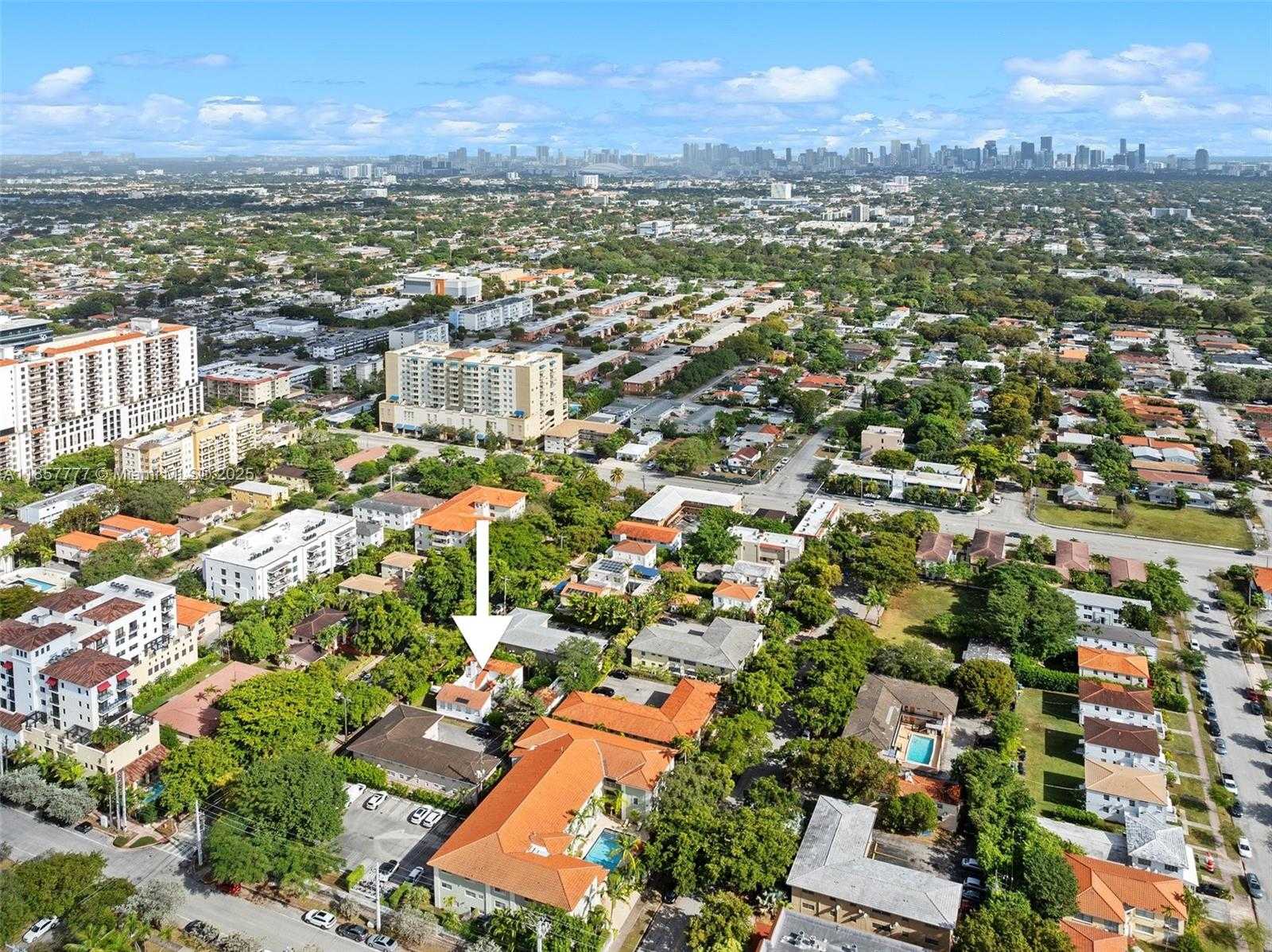Small Image of 36 PHOENETIA AVE #6, Coral Gables Number 46