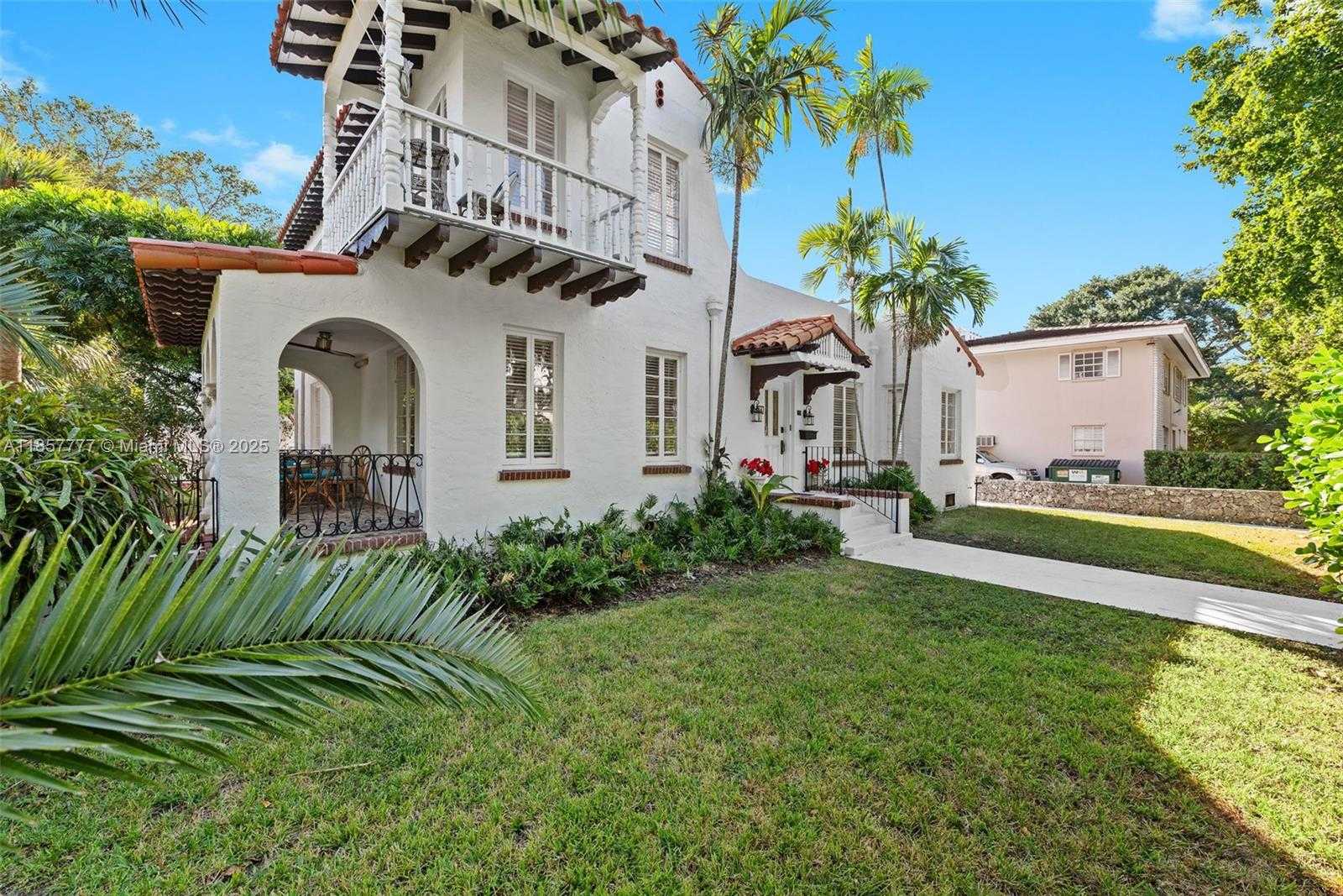 Small Image of 36 PHOENETIA AVE #6, Coral Gables Number 51