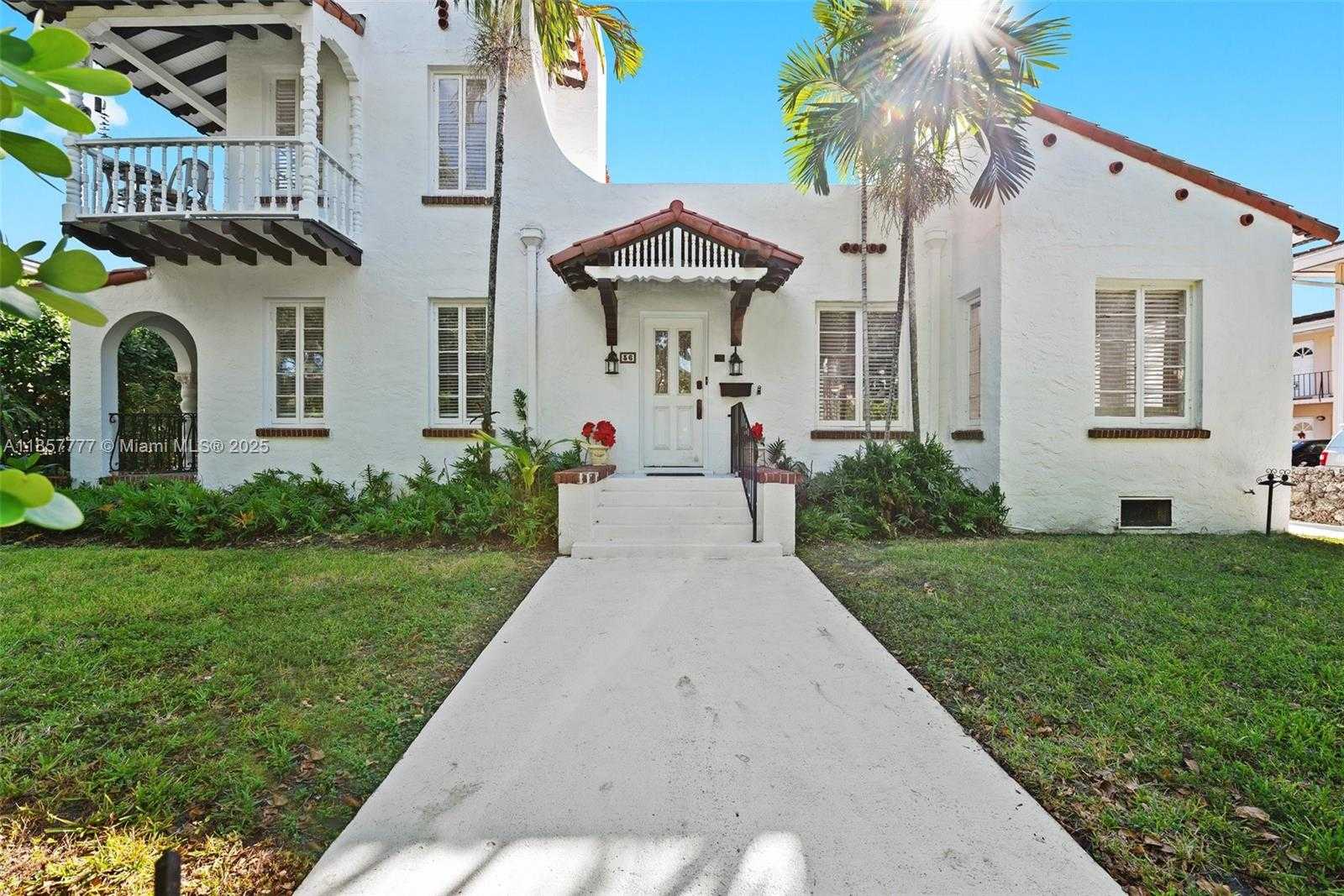 Small Image of 36 PHOENETIA AVE #6, Coral Gables Number 7