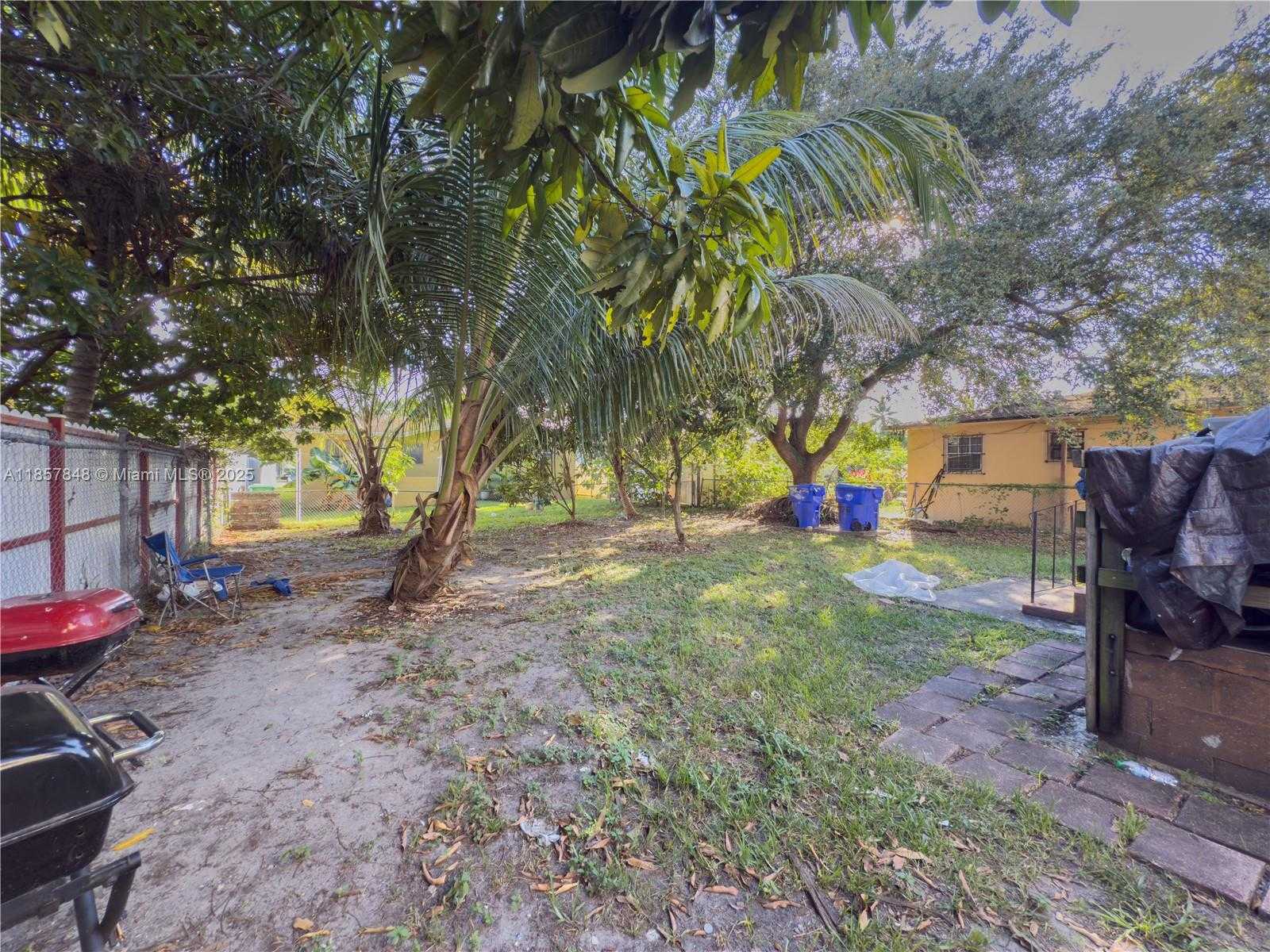 Small Image of 1376 NORTH WEST 35TH ST #4, Miami Number 10