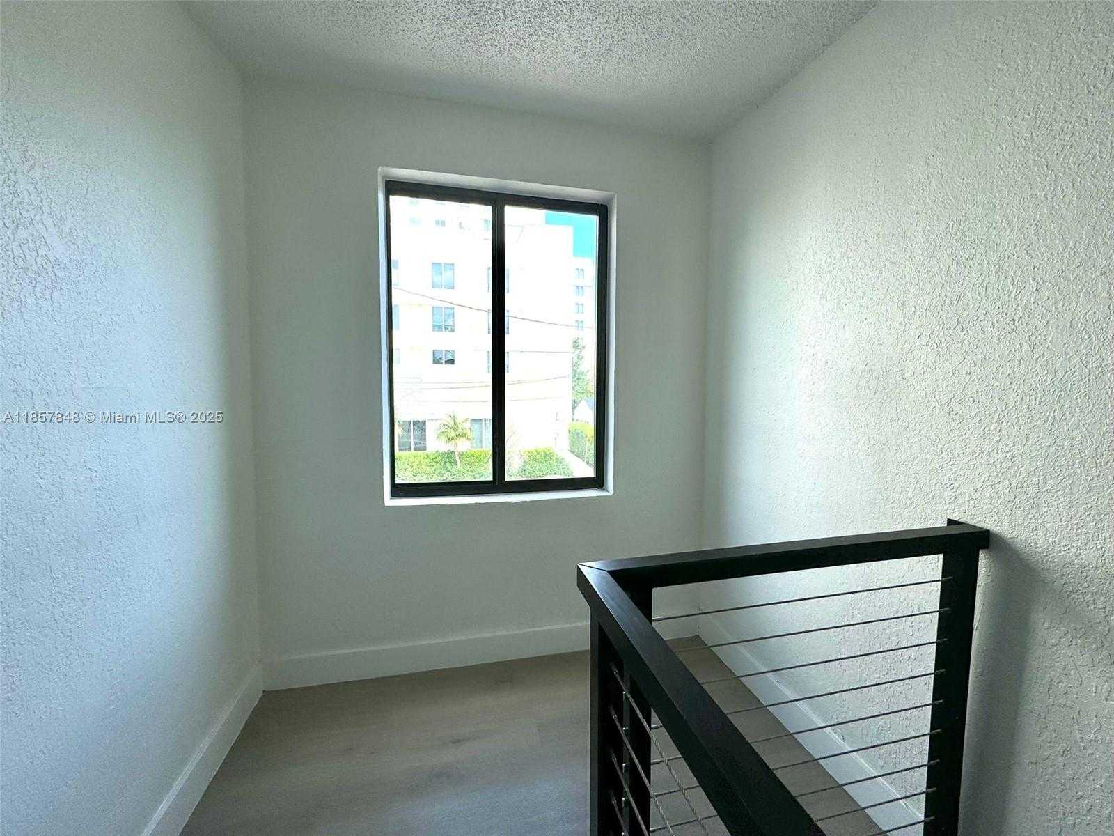 Small Image of 1376 NORTH WEST 35TH ST #4, Miami Number 18