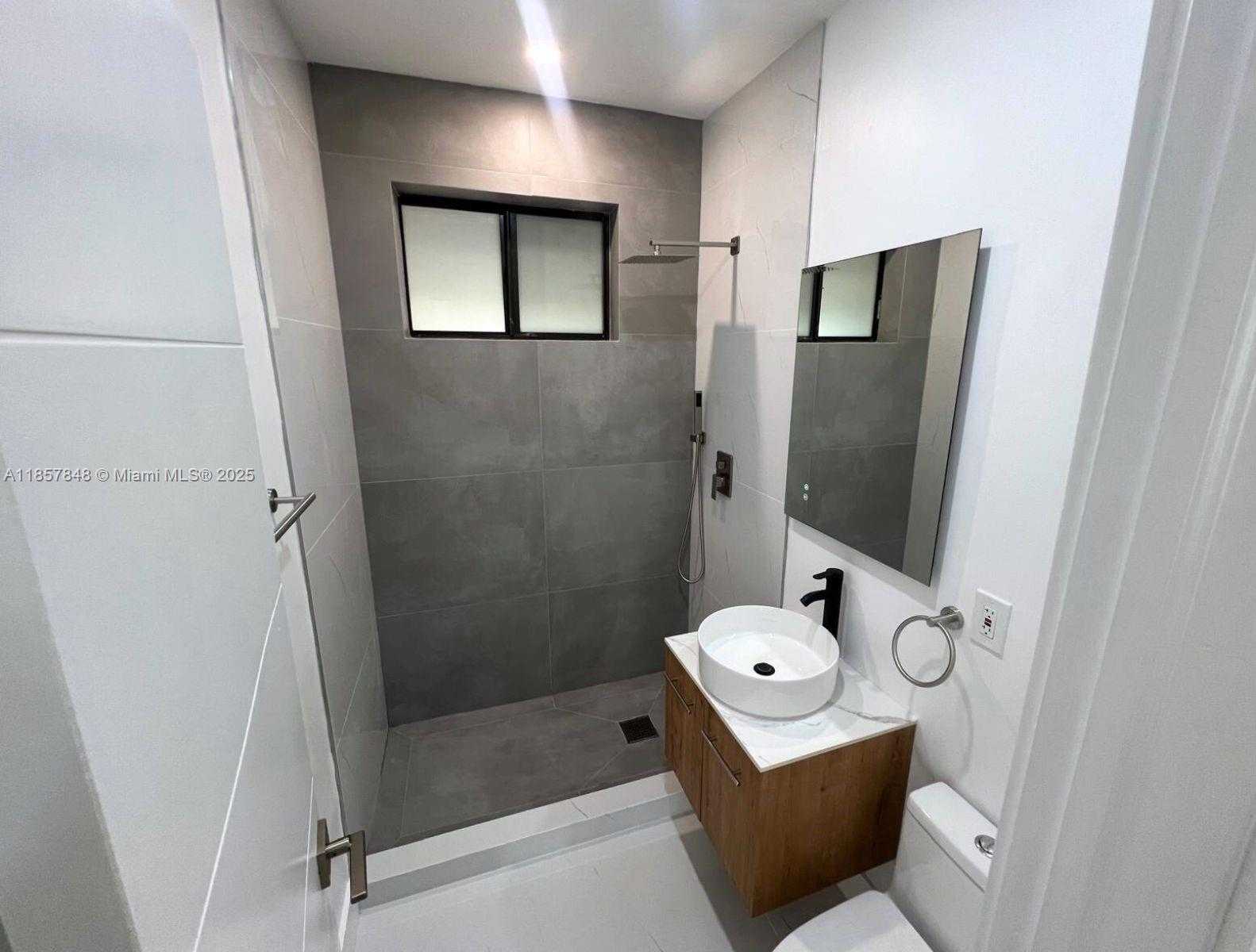 Small Image of 1376 NORTH WEST 35TH ST #4, Miami Number 22