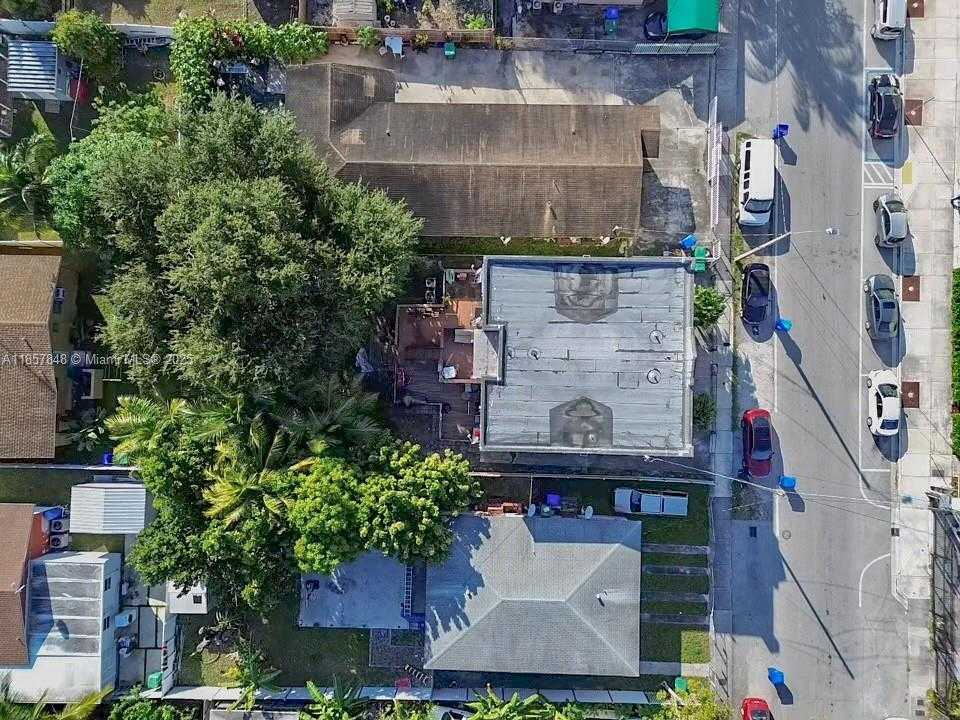 Small Image of 1376 NORTH WEST 35TH ST #4, Miami Number 6