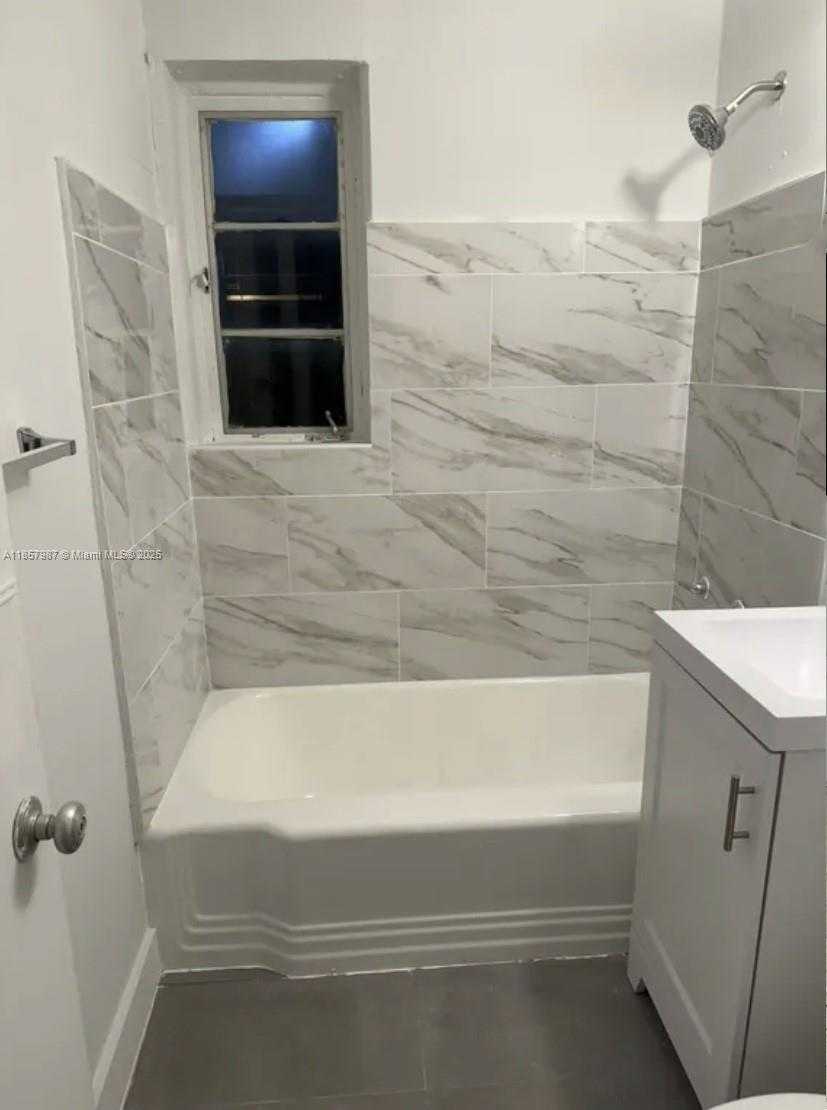 Small Image of 2101 SOUTH WEST 3RD AVE #6, Miami Number 19