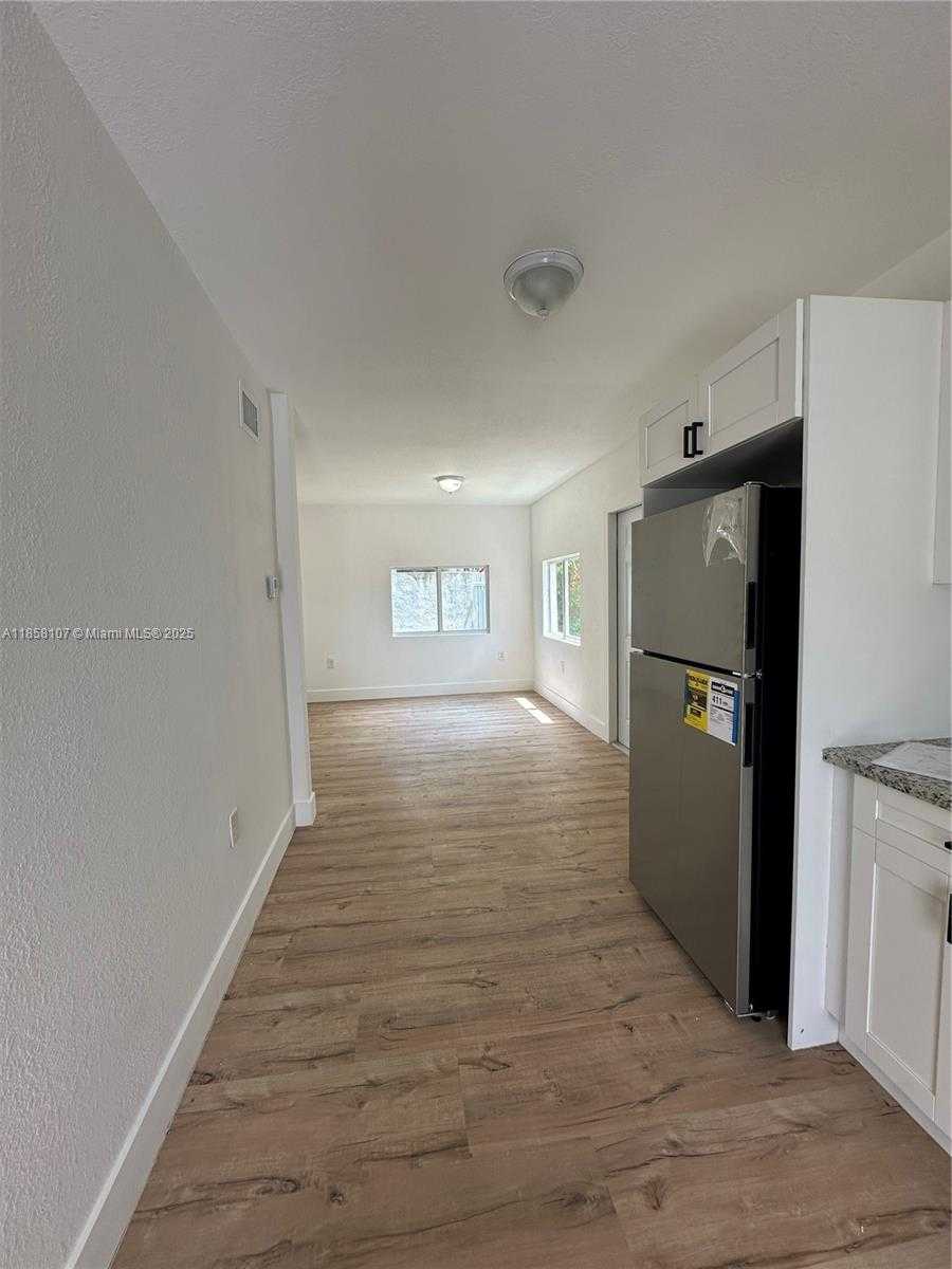 Small Image of 3123 NORTH WEST 22ND CT #4, Miami Number 5
