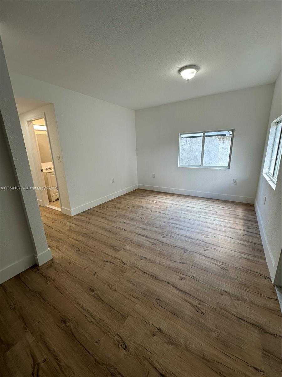 Small Image of 3123 NORTH WEST 22ND CT #4, Miami Number 9
