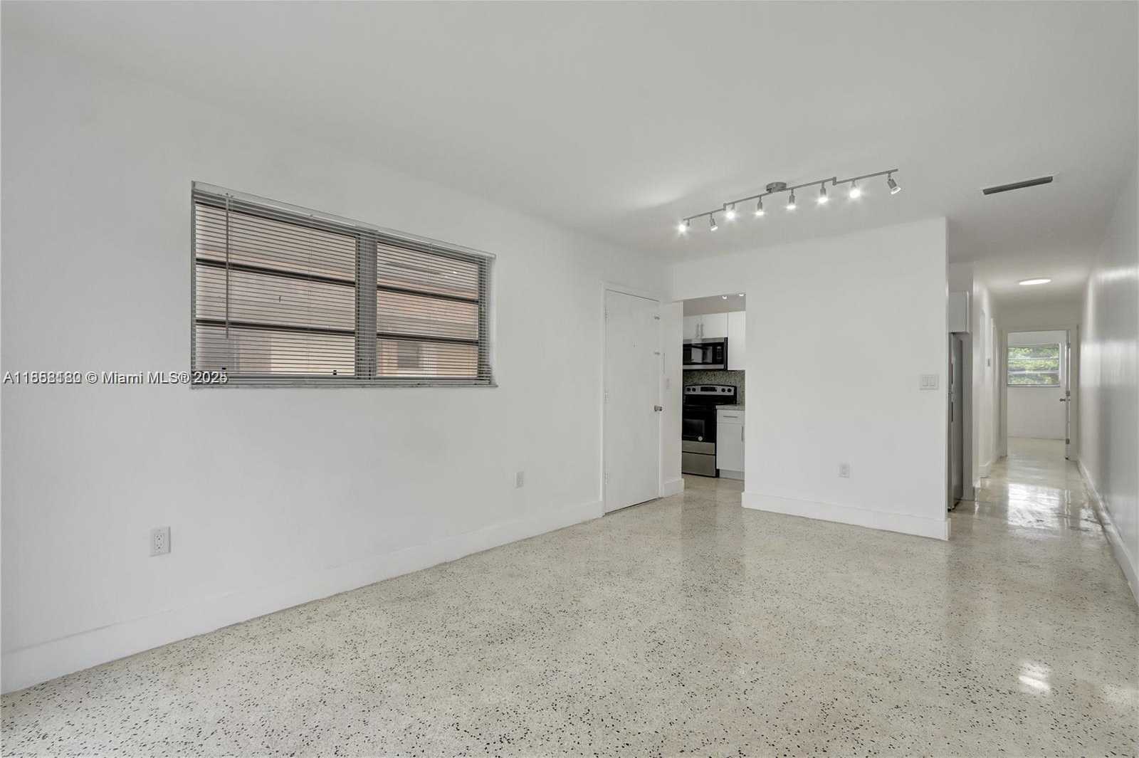 Small Image of 1927 NORTH WEST 20TH AVE, Miami Number 13