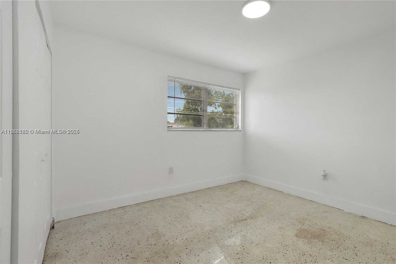 Small Image of 1927 NORTH WEST 20TH AVE, Miami Number 8