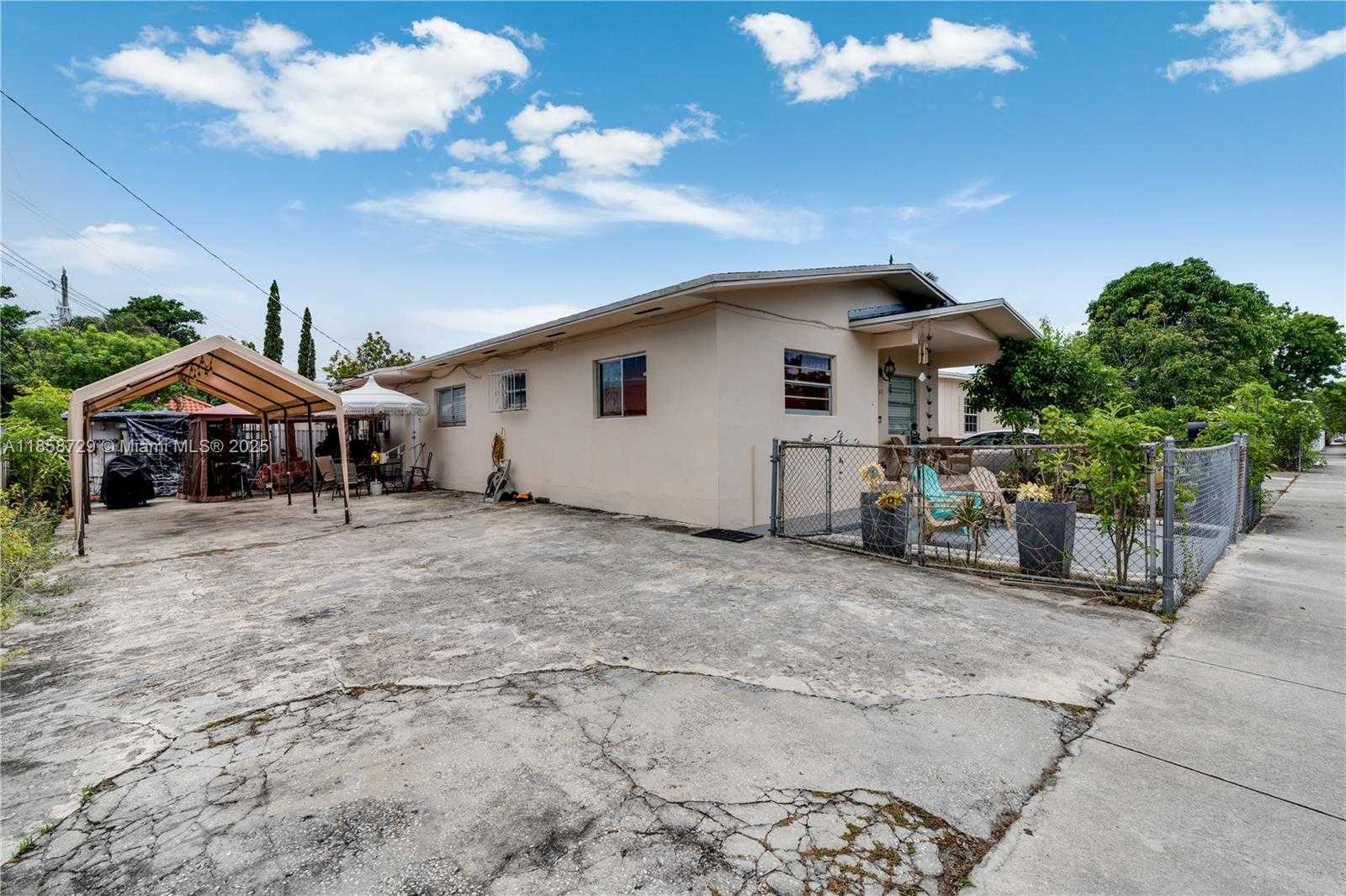 Small Image of 190 EAST 16TH ST #2, Hialeah Number 19