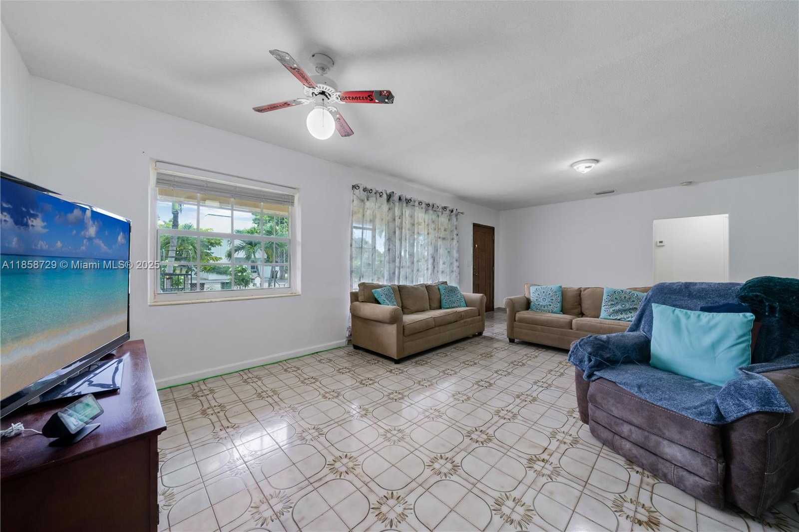 Small Image of 190 EAST 16TH ST #2, Hialeah Number 23